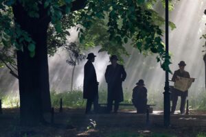 乾燥頭皮のフケが男性の黒い服に目立たないための予防法は？