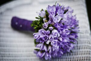 フケの悩みを解消する方法はこれだ！具体的な対策は？